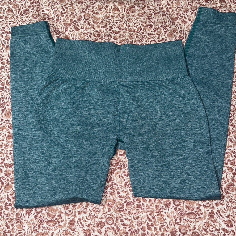 Gymshark leggings - Picture 2 of 2